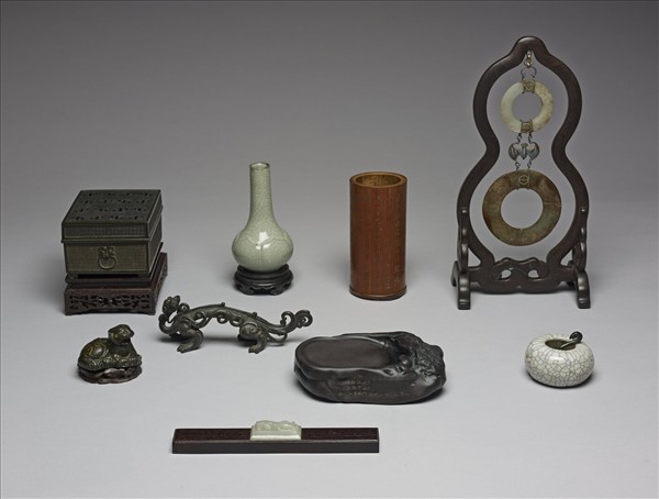 紫檀木嵌玉壓尺