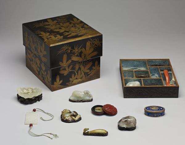 蒔繪松竹二層箱多寶格