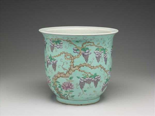 粉彩藤蘿月季花鳥紋盆