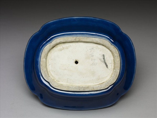 霽青釉海棠式盆