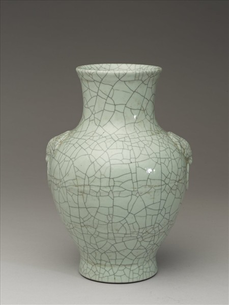 青瓷獸耳暗環壺