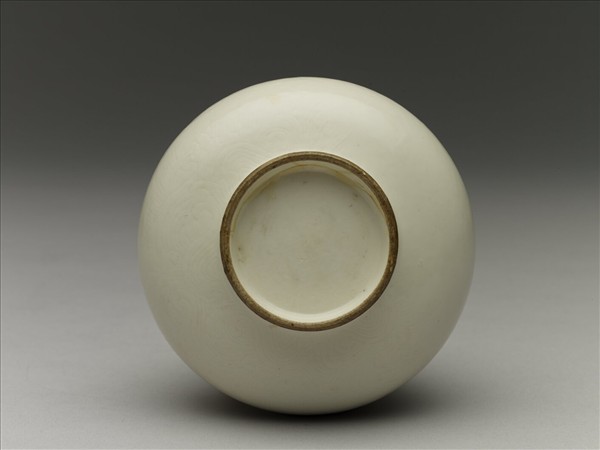 白瓷劃花丹鳳朝陽紋玉壺春瓶