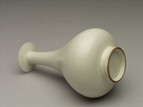 白瓷劃花丹鳳朝陽紋玉壺春瓶