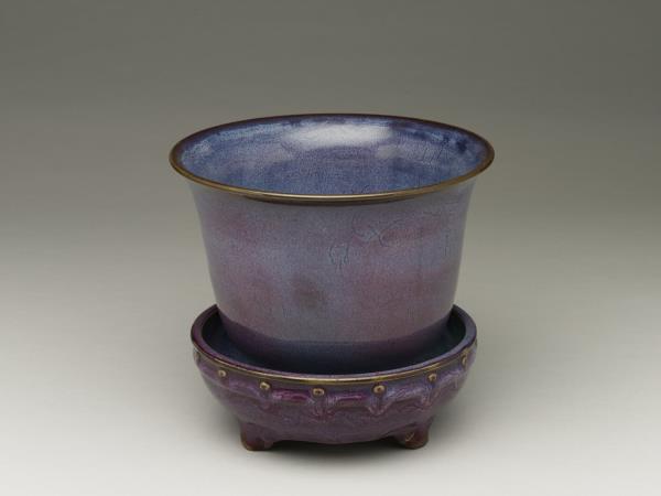 鈞窯 天藍葡萄紫釉仰鐘式花盆