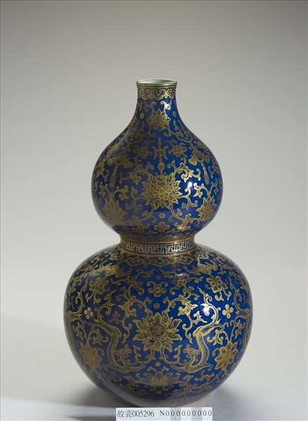 霽青釉描金番蓮紋葫蘆瓶