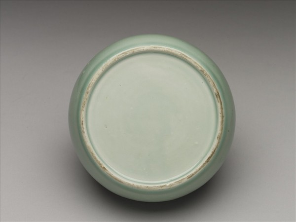 青瓷三繫罐（附金屬膽）