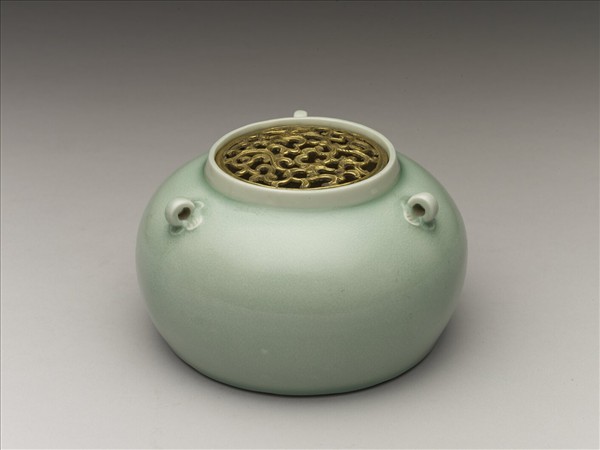 青瓷三繫罐（附金屬膽）