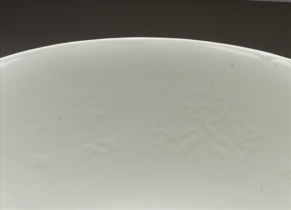 官窯 甜白八寶高足碗 (附鑲玉璧木座)