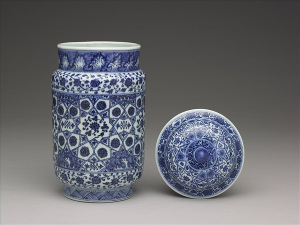 青花幾何紋壯罐