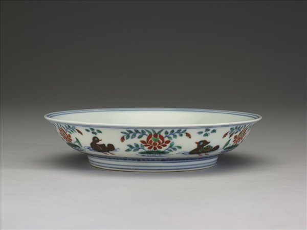 鬥彩蓮塘鴛鴦盤