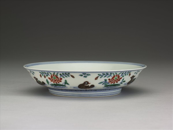 鬥彩蓮塘鴛鴦盤