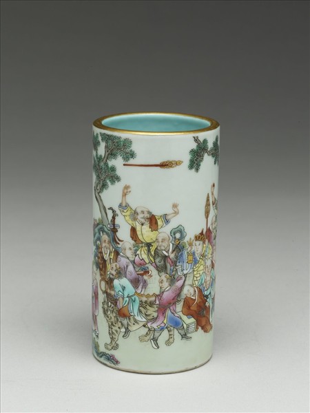 粉彩十八羅漢紋筆筒