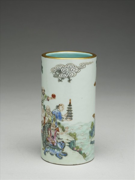 粉彩十八羅漢紋筆筒