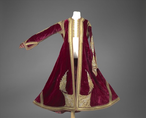 土耳其 紅地絲絨刺繡外袍