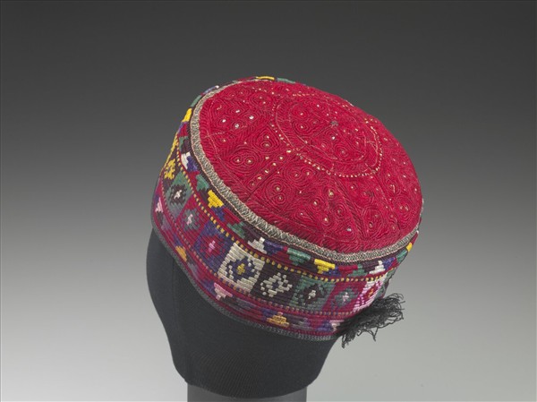 阿富汗 紅地多彩刺繡圓帽