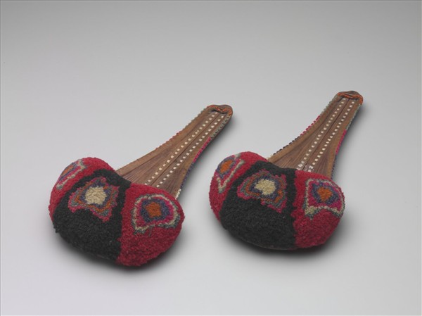 巴基斯坦 羊毛絨面女鞋