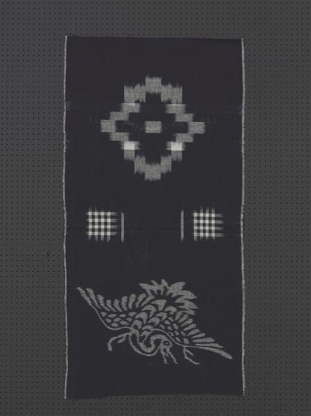 日本 紺地鶴菱紋絣織布