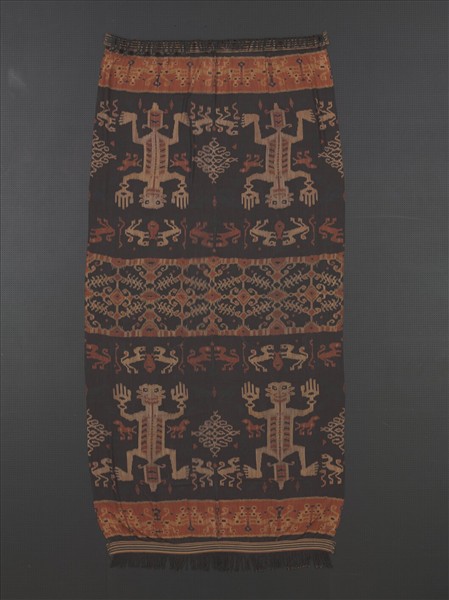 印尼 黑地人形動物紋伊卡男性裙布
