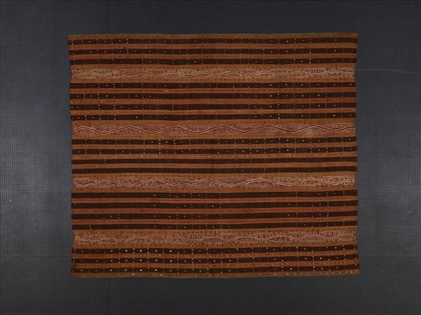 印尼 山紋綴飾雲母片剌繡筒裙