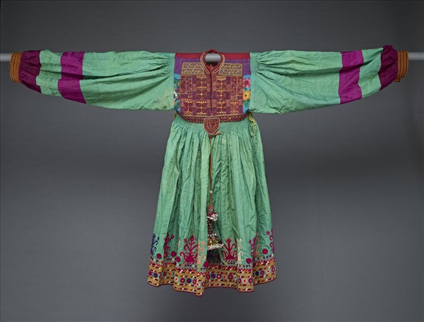 阿富汗 綠地刺繡女連身衣