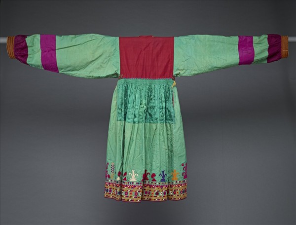 阿富汗 綠地刺繡女連身衣