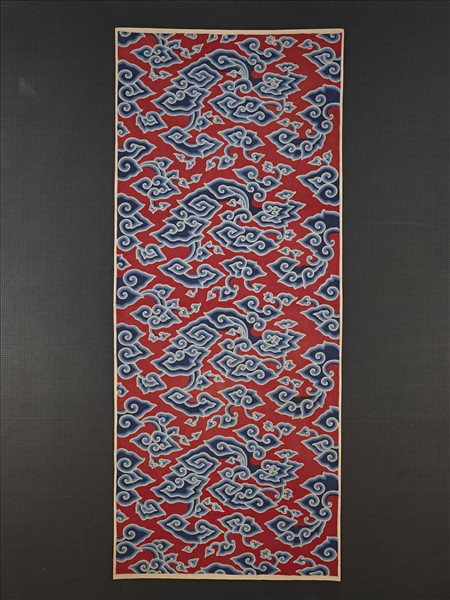 印尼 紅地雲紋蠟染裙布