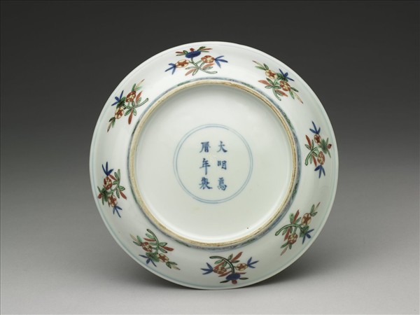 五彩三星花卉紋盤