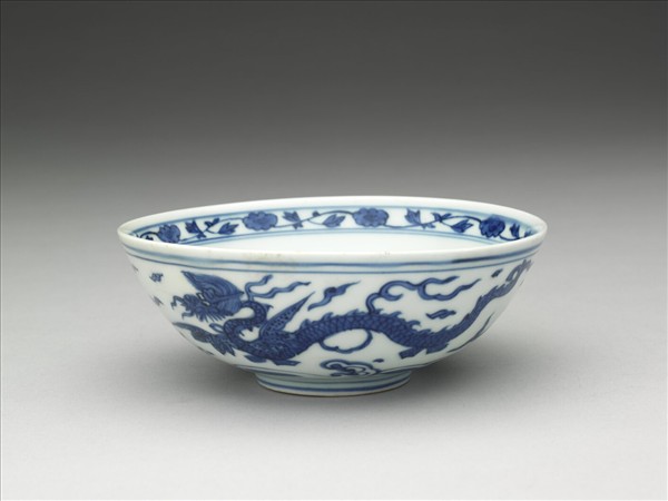青花飛龍淺碗