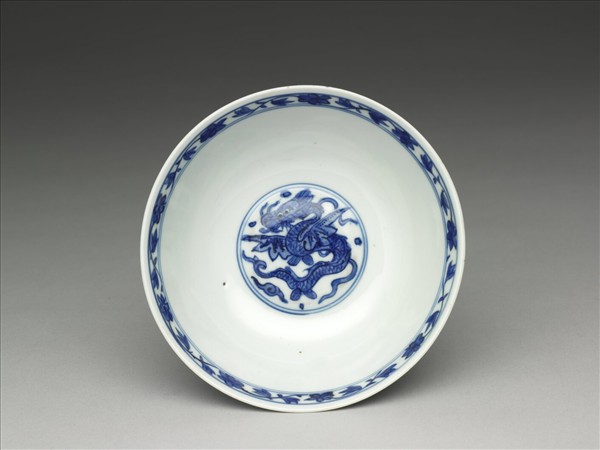 青花翼龍紋碗