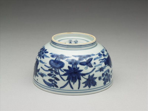 青花蓮塘鴛鴦碗