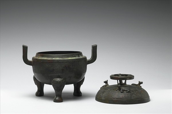 獸帶紋鼎
