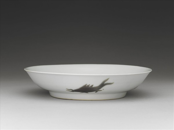 釉裡紅四魚紋盤