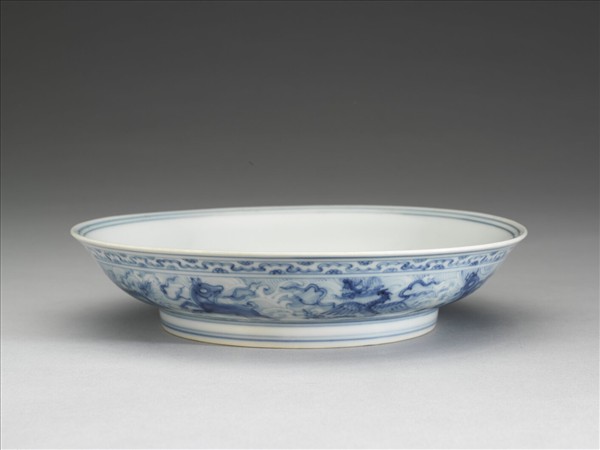 青花波濤海獸紋盤