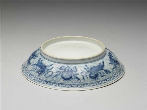 青花波濤海獸紋盤