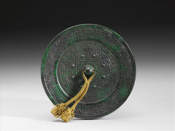 「日光」博局鳥獸紋鏡