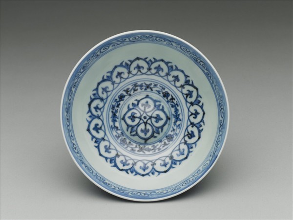 青花幾何花卉紋碗