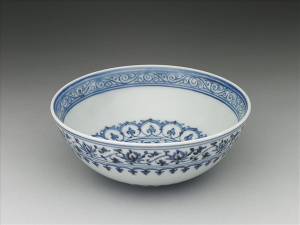青花花卉紋碗