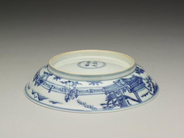 青花〈秋夕〉詩意仕女圖碗