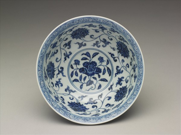 青花雙龍戲珠紋碗