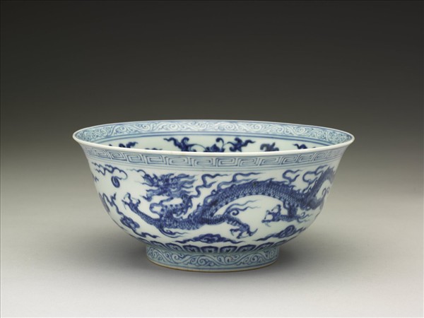 青花雙龍戲珠紋碗