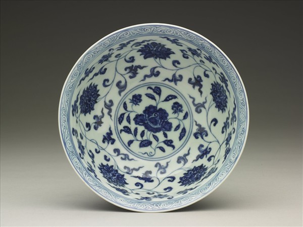 青花雙龍戲珠紋碗