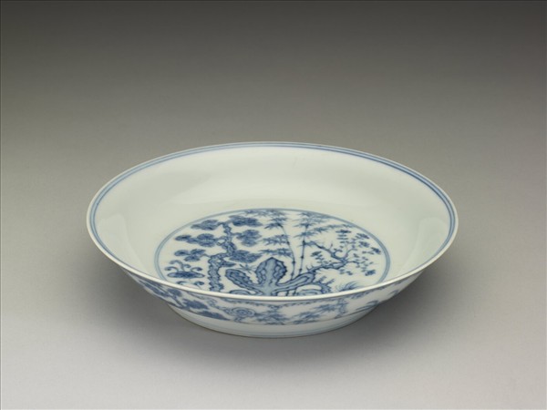 青花三友仕女圖盤