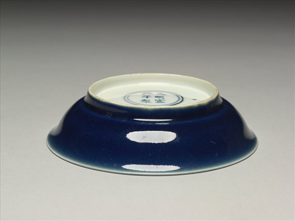 霽青釉盤