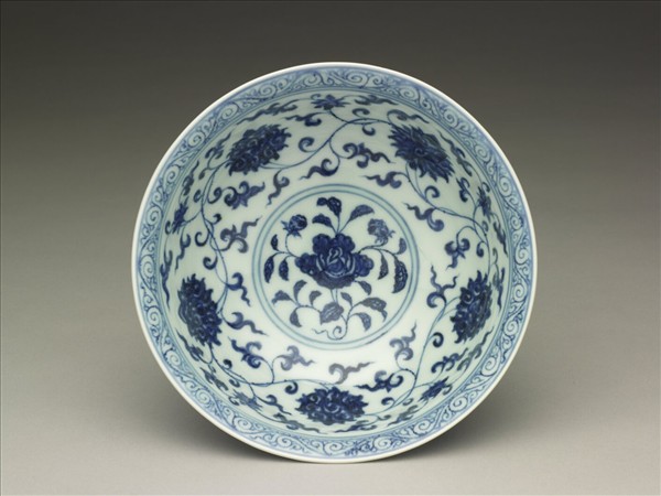 青花雙龍戲珠紋碗