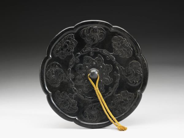 連枝寶相花紋葵花鏡