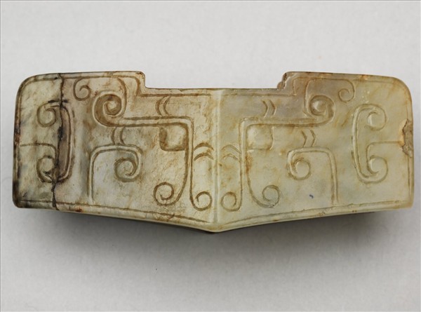 玉動物面紋劍鐔