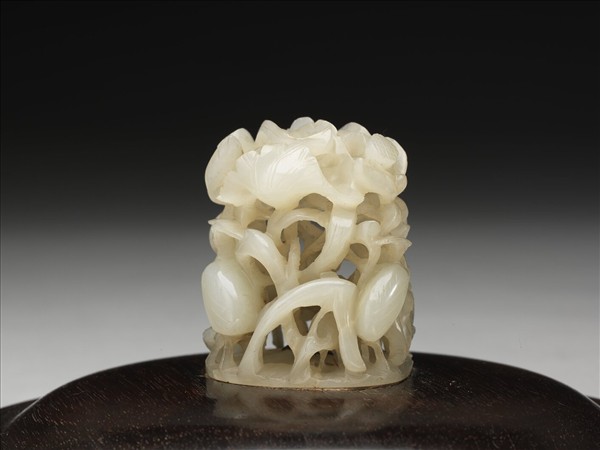 汀渚鷺鷥紋玉頂