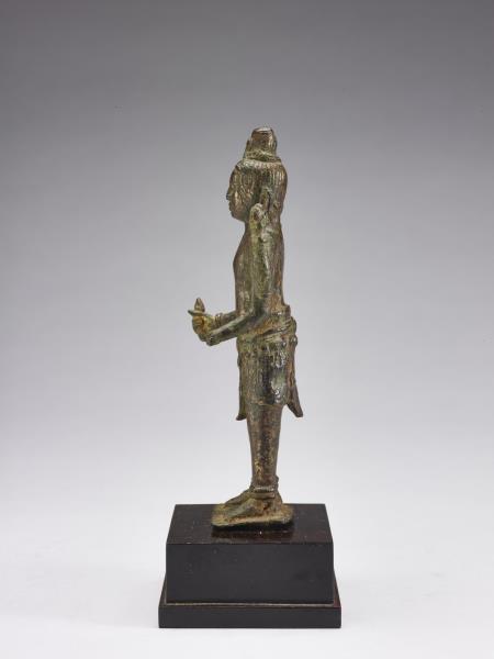 青銅鎏金四臂觀音菩薩立像