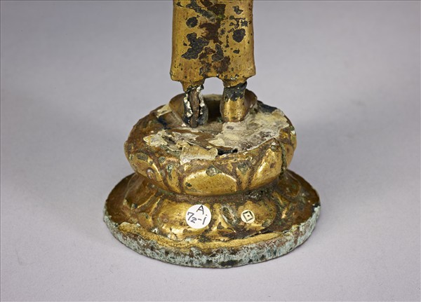 青銅鎏金四臂觀音菩薩立像