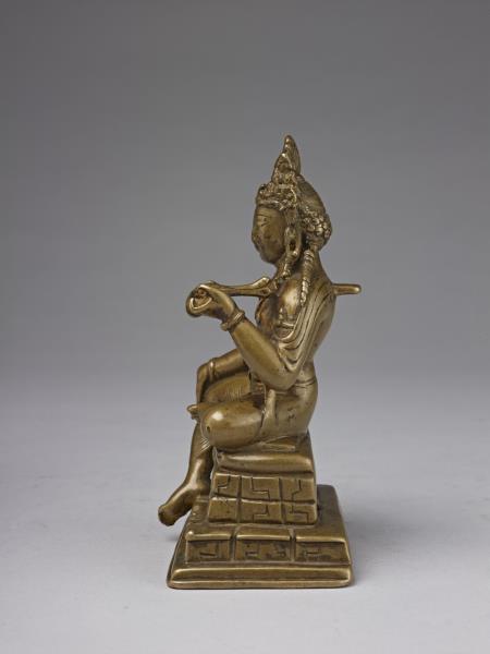 青銅金剛手菩薩半跏舒坐像